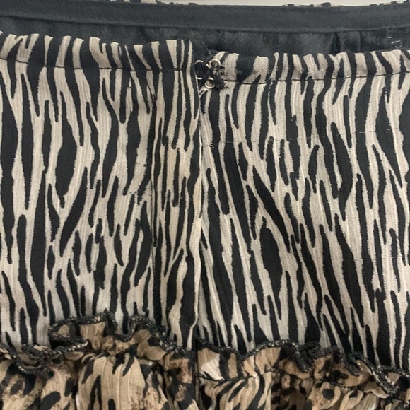 Layered Ruffle Mini Skirt Animal Print Leopard & Zebra Side Zip missing top hook - Picture 3 of 9